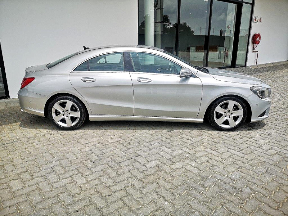 MERCEDES-BENZ CLA200 A/T, image 2