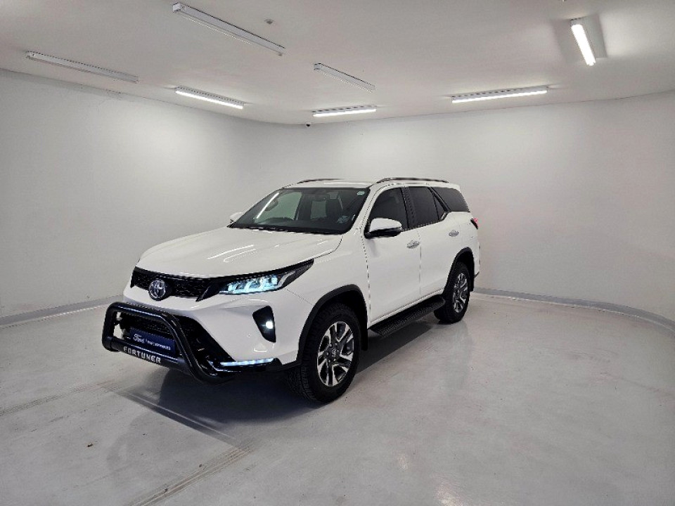 TOYOTA  FORTUNER 2.8GD-6 R/B A/T, image 1