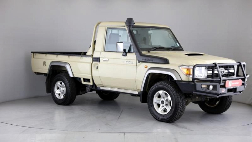 TOYOTA LAND CRUISER 79 4.5D P/U S/C, image 1