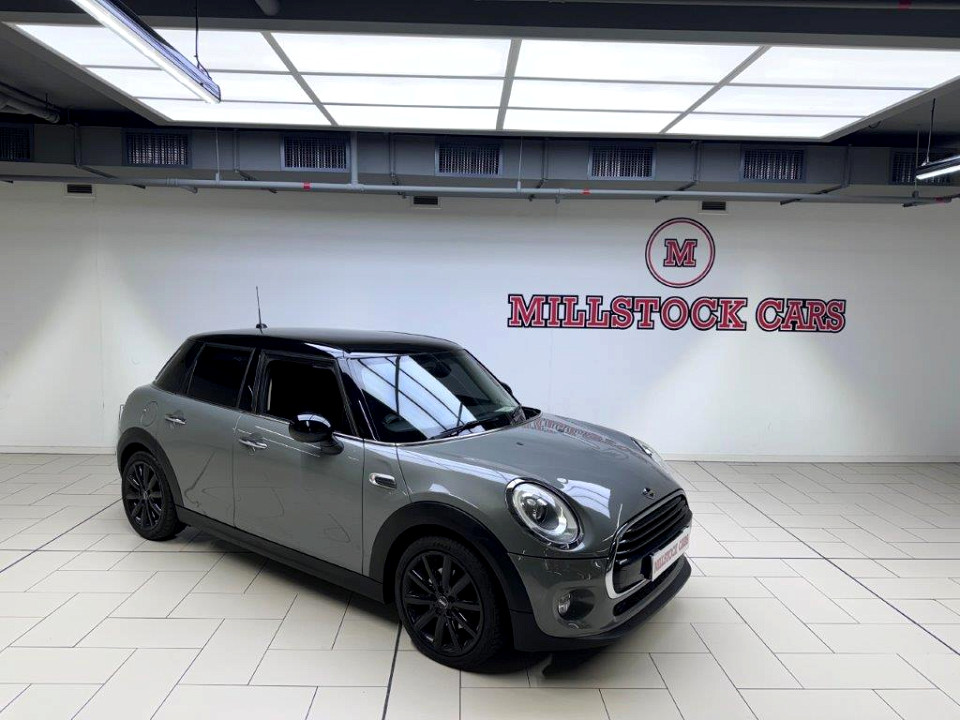 MINI Cooper Hatch 5-door auto, image 1