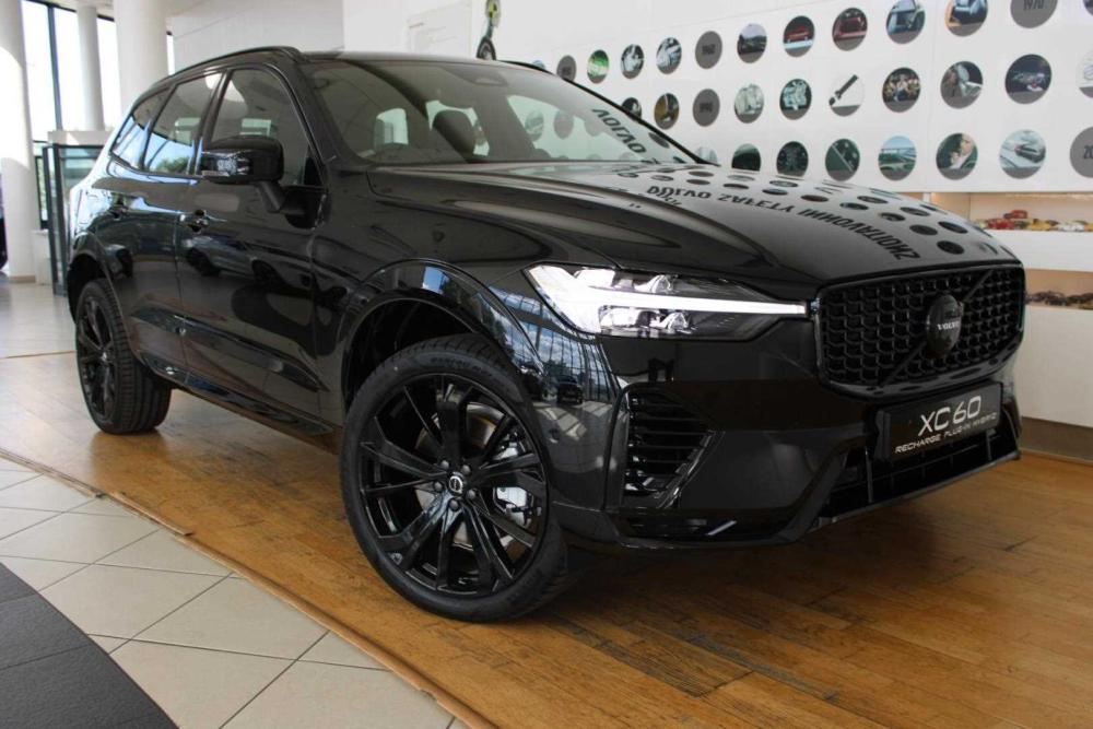 Volvo XC60 T8 Twin Engine AWD Ultimate Black Edition, image 1