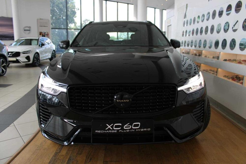 Volvo XC60 T8 Twin Engine AWD Ultimate Black Edition, image 2