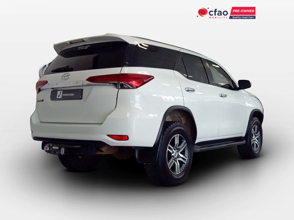 TOYOTA FORTUNER 2.4GD-6 R/B A/T, image 2