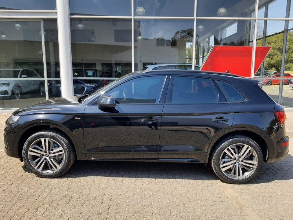 AUDI Q5 40 TDI QUATTRO STRONIC BLACK EDITION, image 2