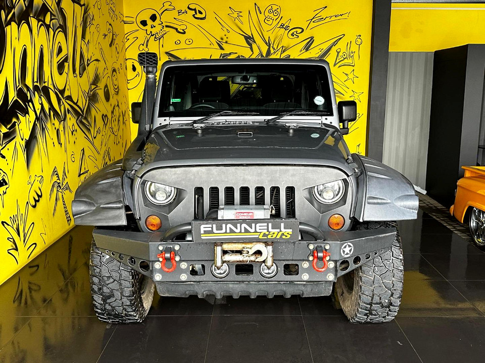 JEEP WRANGLER SAHARA 3.6L V6 A/T 2DR, image 2