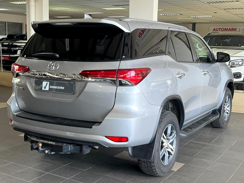 TOYOTA FORTUNER 2.4GD-6 R/B A/T, image 2