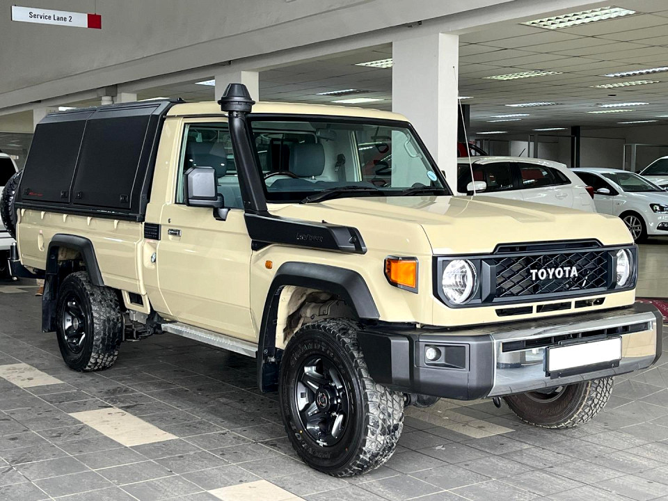 TOYOTA LAND CRUISER 79 4.5D P/U S/C, image 1