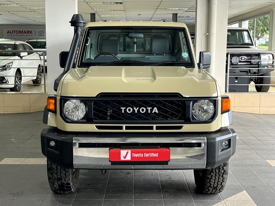 TOYOTA LAND CRUISER 79 4.5D P/U S/C, image 2