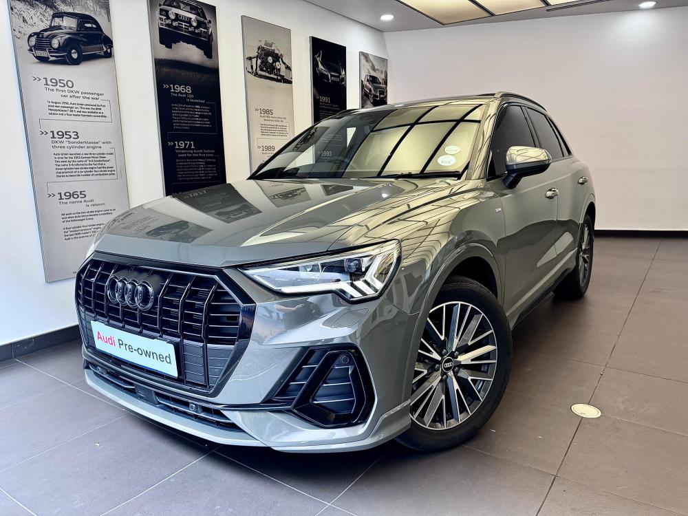 Audi Q3 35 TFSI S tronic Black Edition, image 1