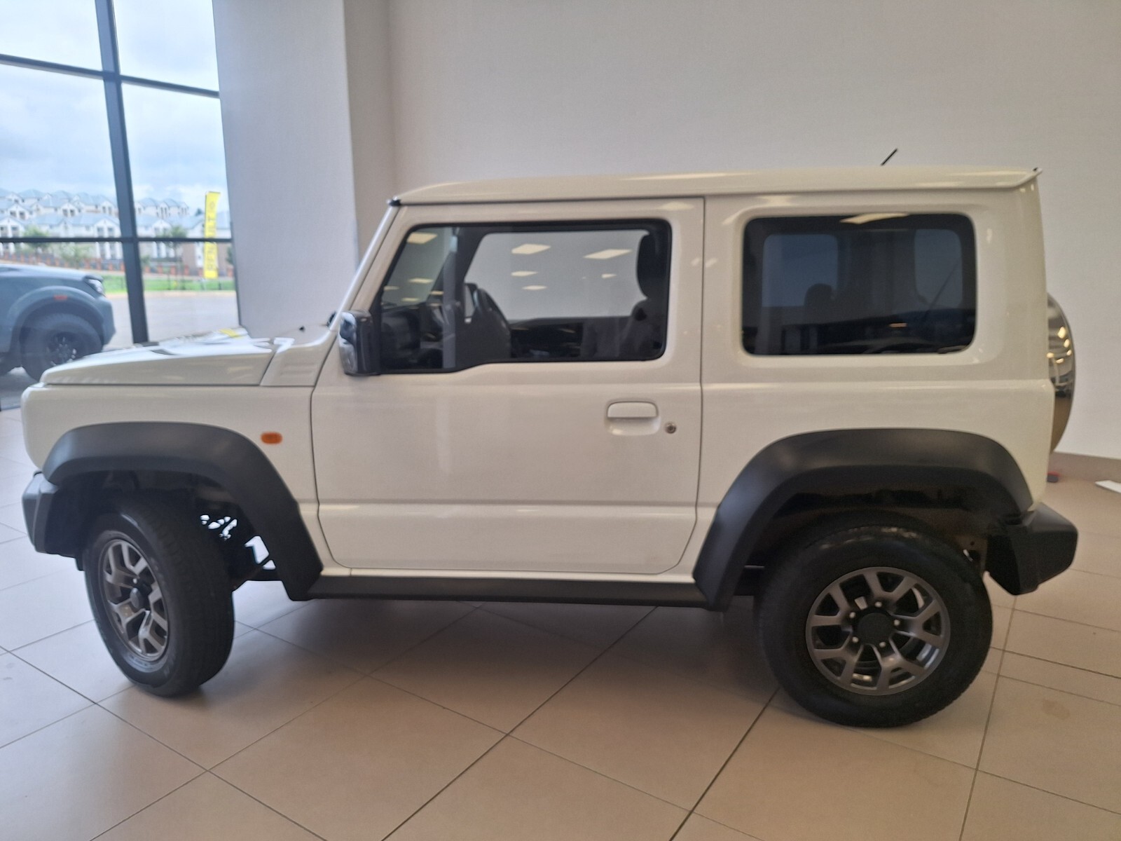 SUZUKI JIMNY 1.5 GLX A/T, image 2