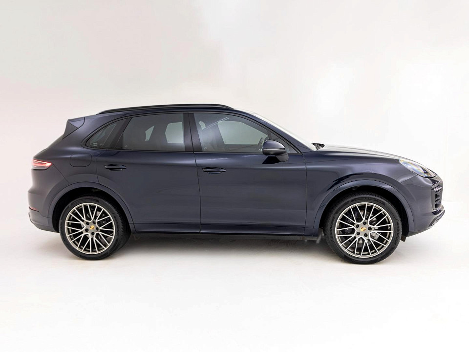 PORSCHE CAYENNE COUPE PLATINUM EDITION, image 2