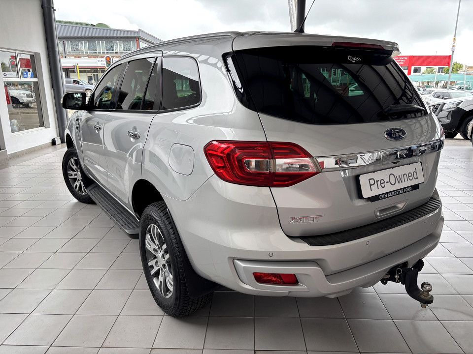 Ford Everest 2.0Turbo XLT, image 2