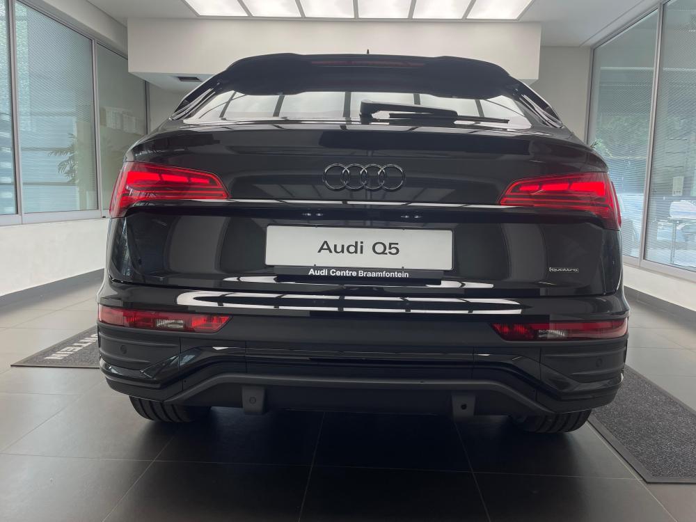 Audi Q5 Sportback Black Edition 40 TDI quattro S tronic, image 2