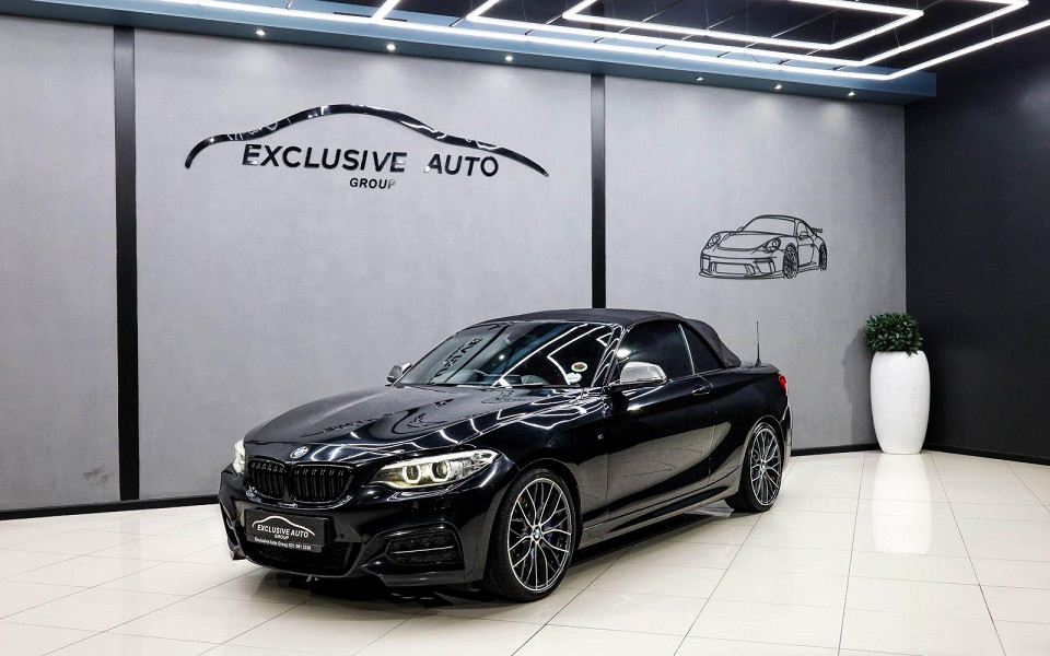 BMW M235i convertible auto, image 2