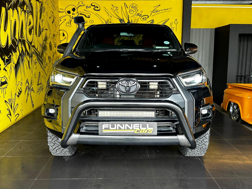 Toyota Hilux Double Cab 4.0 V6 4X4 Legend AT, image 2