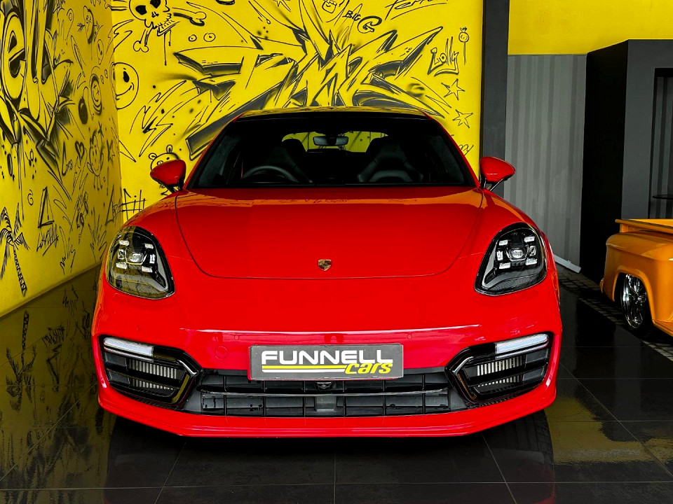 PORSCHE PANAMERA GTS SPORT TURISMO, image 2