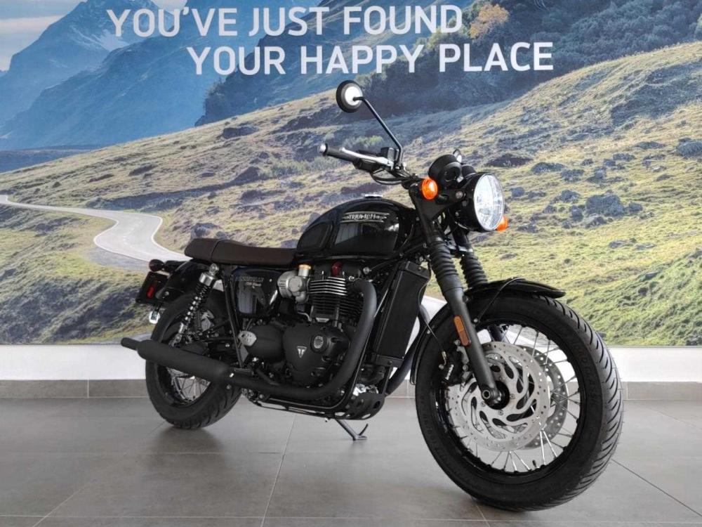 Triumph Bonneville T120 Black, image 2