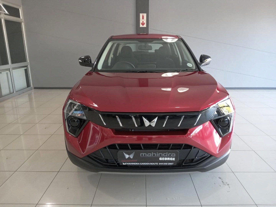 MAHINDRA XUV3XO 1.2T MX2, image 2