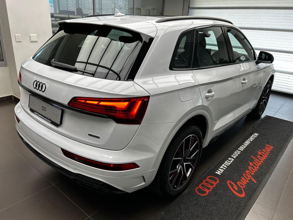 Audi Q5 Black Edition 40 TDI quattro S tronic, image 2