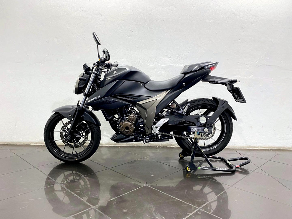 SUZUKI GIXXER 250, image 2