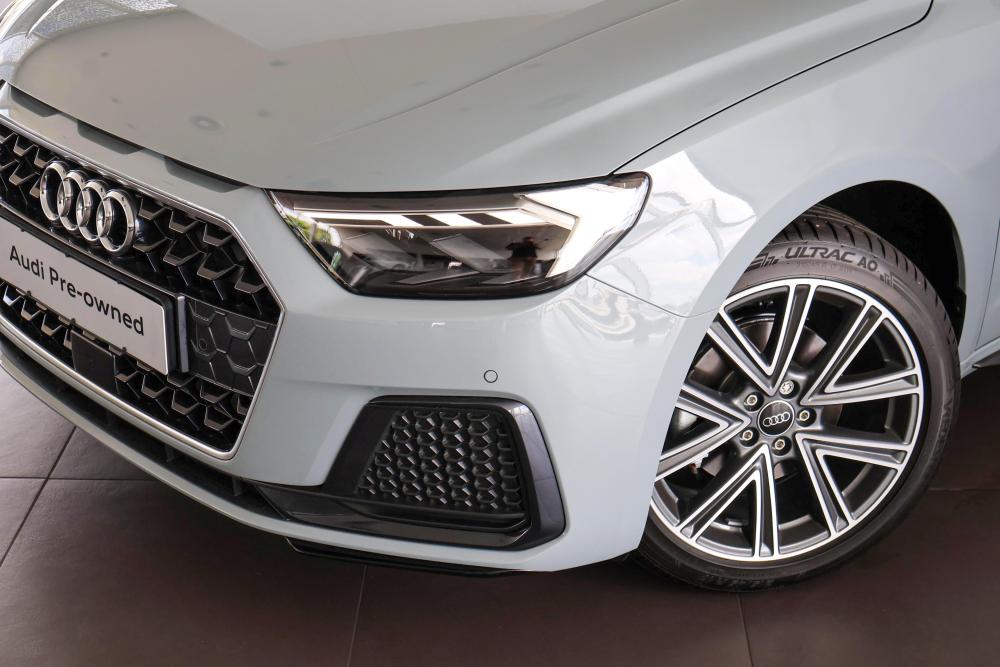 AUDI A1 SPORTBACK 30 TFSI ADVANCED S-TRONIC, image 2