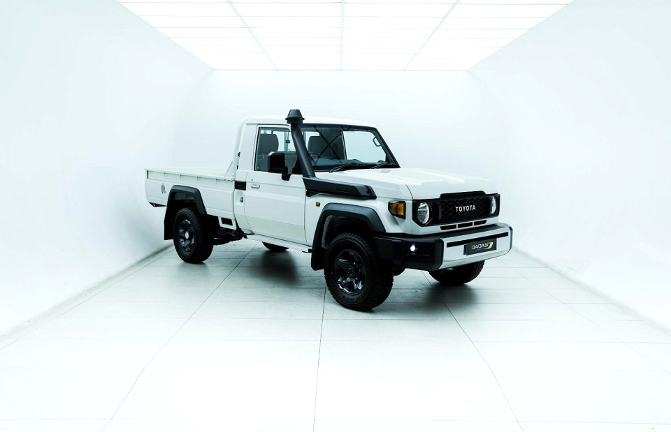 TOYOTA LAND CRUISER 79 4.5D P/U S/C, image 1