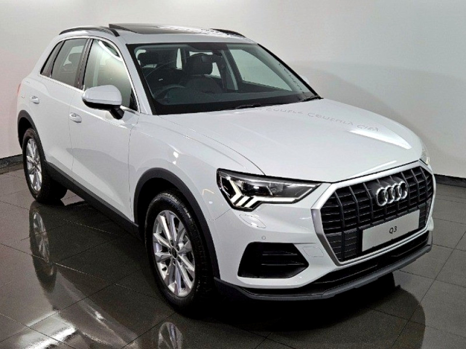 AUDI  Q3 35 TDI S TRONIC URBAN EDITION, image 1