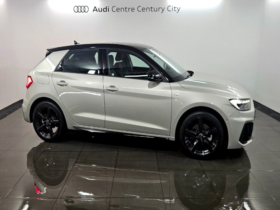 AUDI A1 SPORTBACK 30 TFSI BLACK EDITION S-TRONIC, image 2