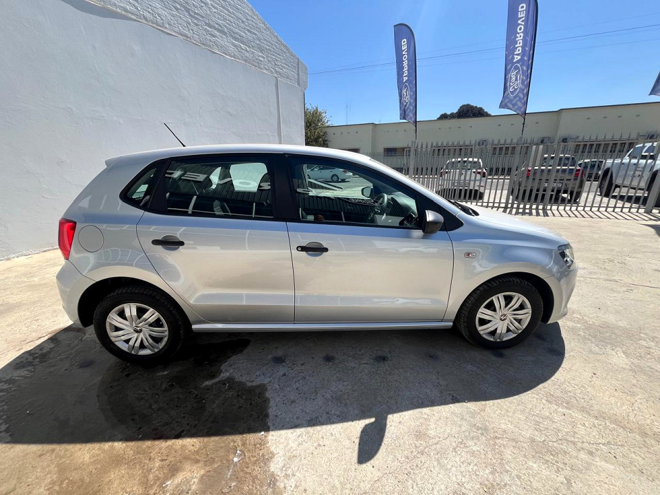 VOLKSWAGEN POLO VIVO 1.4 TRENDLINE (5DR), image 2