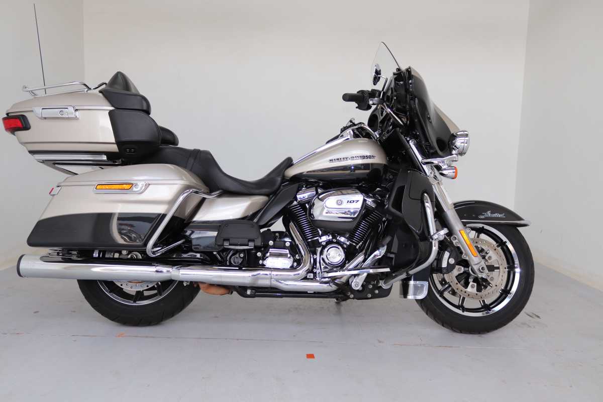 HARLEY DAVIDSON ULTRA LIMITED 114, image 1