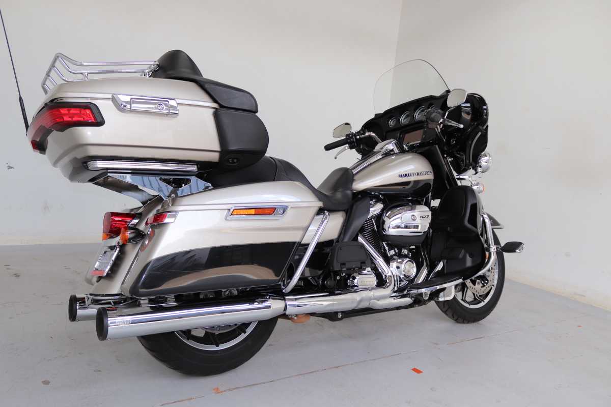 HARLEY DAVIDSON ULTRA LIMITED 114, image 2