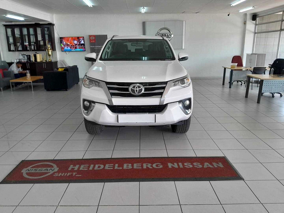 TOYOTA FORTUNER 2.4GD-6 R/B A/T, image 2