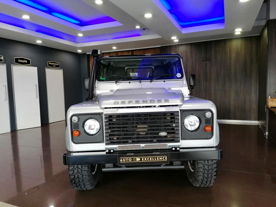 Land Rover Defender 90 TD multi-purpose S, image 2