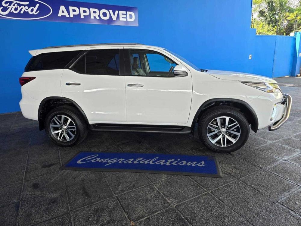 TOYOTA FORTUNER 2.8GD-6 4X4 EPIC A/T, image 2