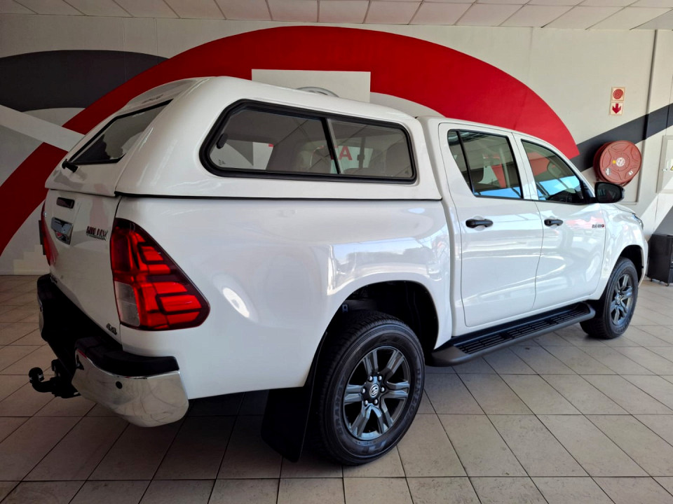 TOYOTA HILUX 2.4 GD-6 RAIDER 4X4 A/T P/U D/C, image 2