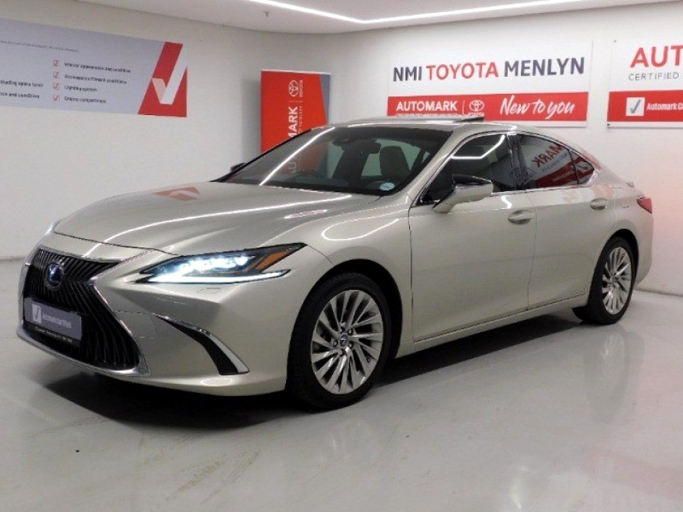 Lexus ES 300h SE, image 1