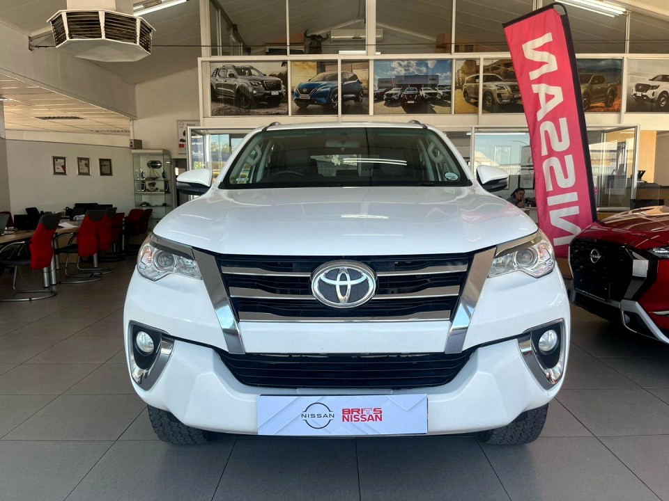 TOYOTA FORTUNER 2.4GD-6 4X4 A/T, image 2