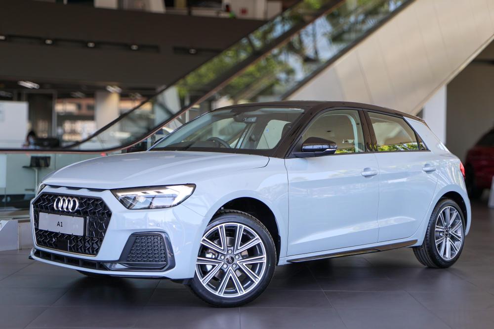 AUDI A1 SPORTBACK 30 TFSI ADVANCED S-TRONIC, image 2