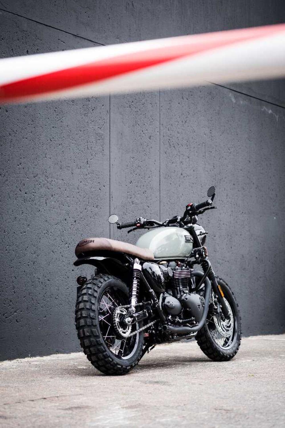 Triumph Bonneville T120 Black, image 2