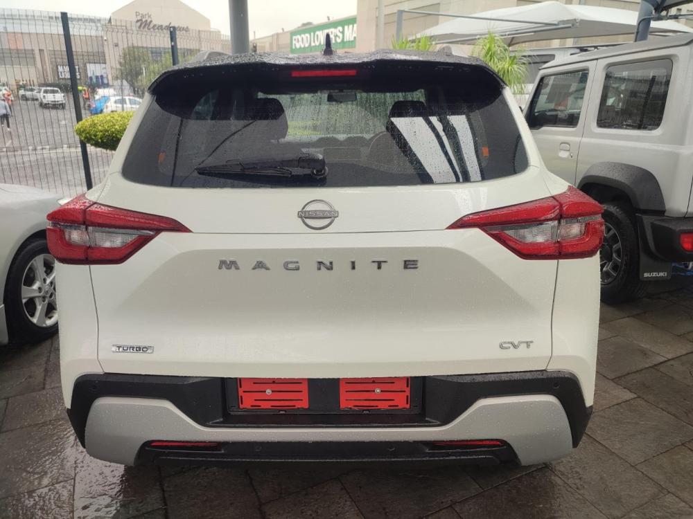 Nissan Magnite 1.0T Acenta CVT, image 2