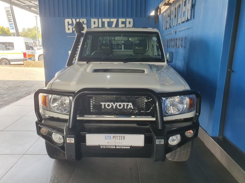 Toyota Land Cruiser 4.5 D V8 S/C 70th Ed, image 2