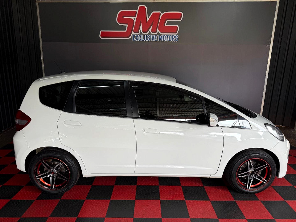 HONDA JAZZ 1.5 ELEGANCE A/T, image 2