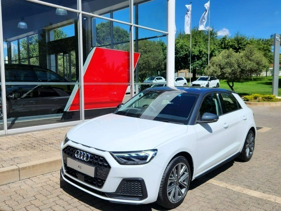 AUDI A1 SPORTBACK 30 TFSI ADVANCED S-TRONIC, image 2