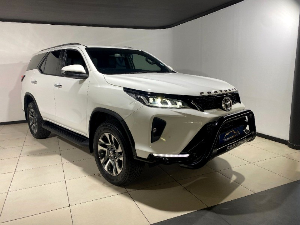 TOYOTA  FORTUNER 2.8GD-6 R/B A/T, image 1