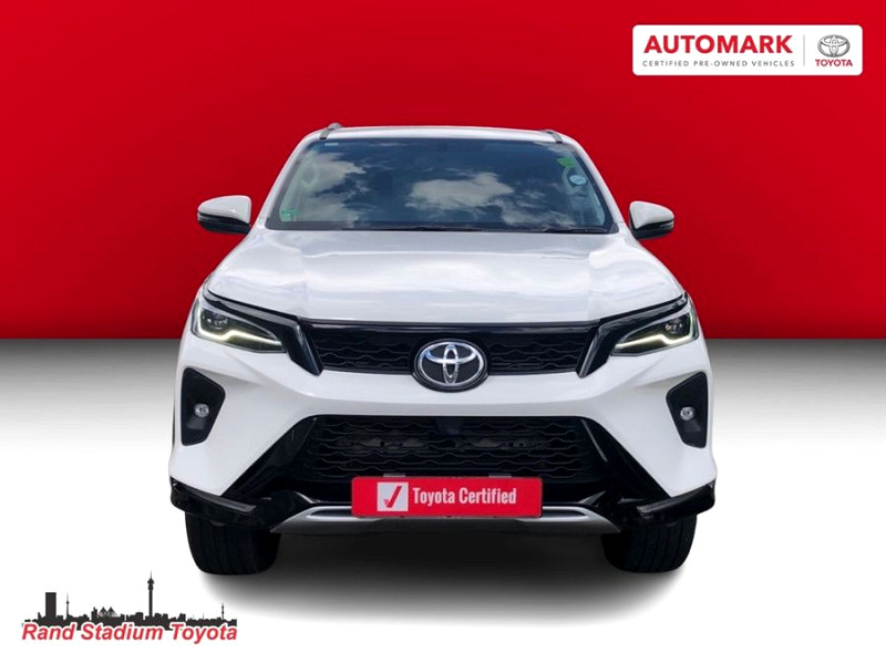 TOYOTA  FORTUNER 2.4GD-6 R/B A/T, image 2