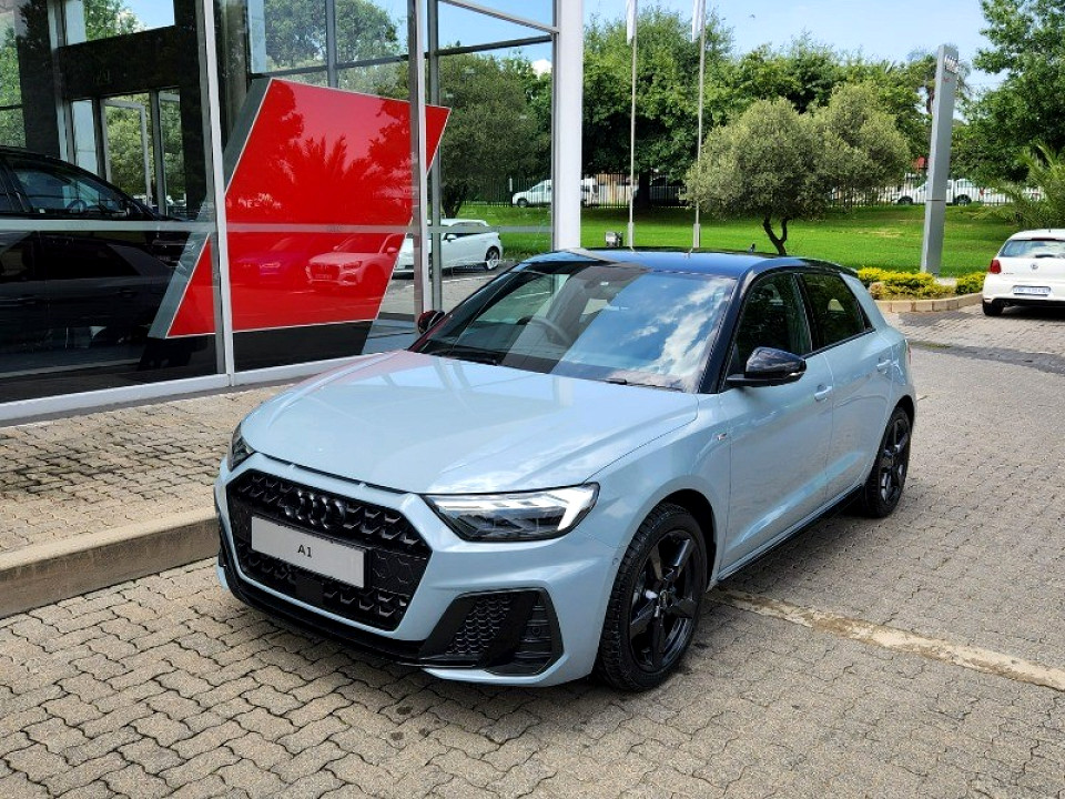 AUDI A1 SPORTBACK 30 TFSI BLACK EDITION S-TRONIC, image 2