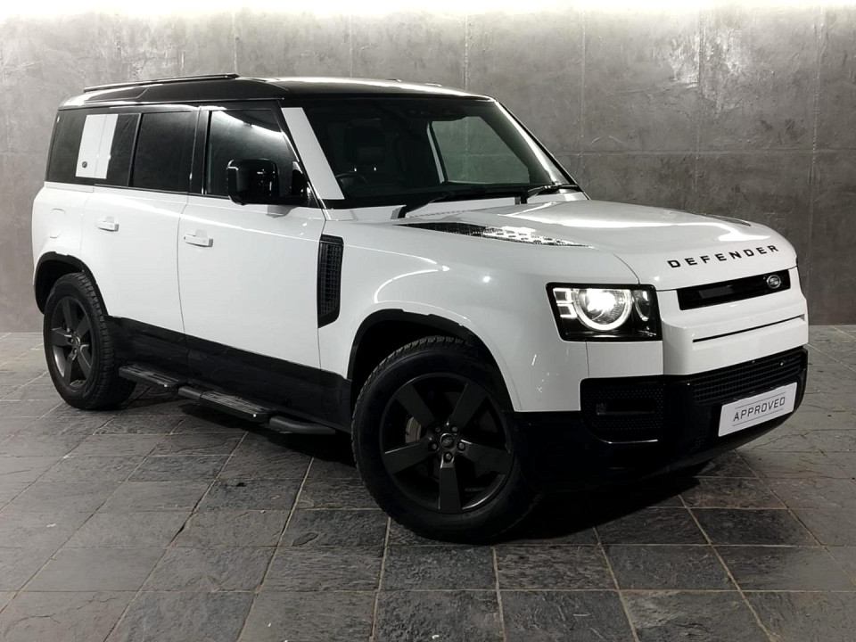 LAND ROVER DEFENDER 110 D300 HSE X-DYNAMIC, image 1