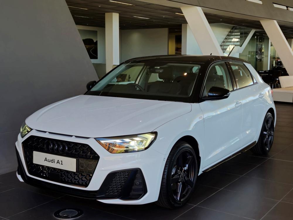 AUDI A1 SPORTBACK 30 TFSI BLACK EDITION S-TRONIC, image 1