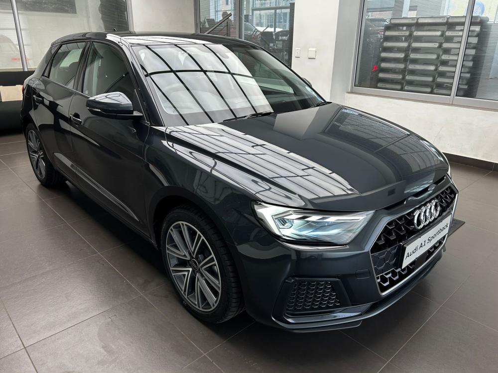 Audi A1 Sportback Sportback Advanced 30 TFSI S tronic, image 2