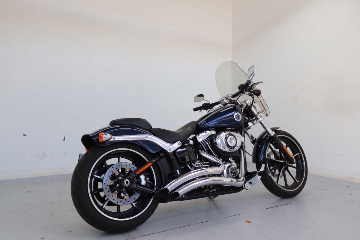 HARLEY DAVIDSON SOFTAIL BREAKOUT 114, image 2